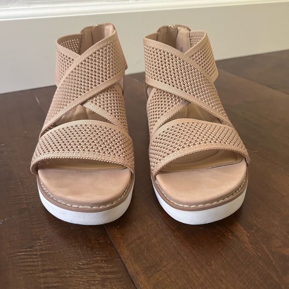 Women's Tan Sandals